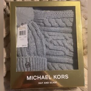 Michael Kors Silver Cable Knit Hat and Scarf Set